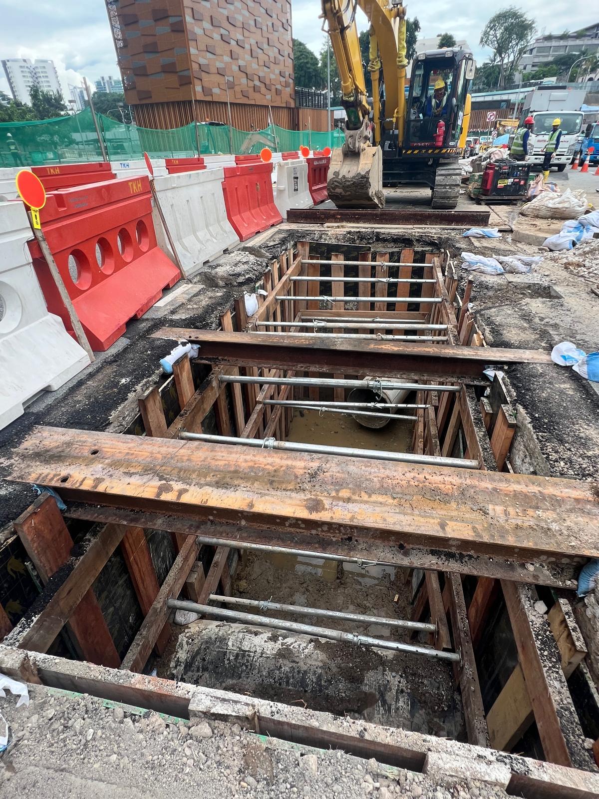 T217 Traffic Light Pipe Works